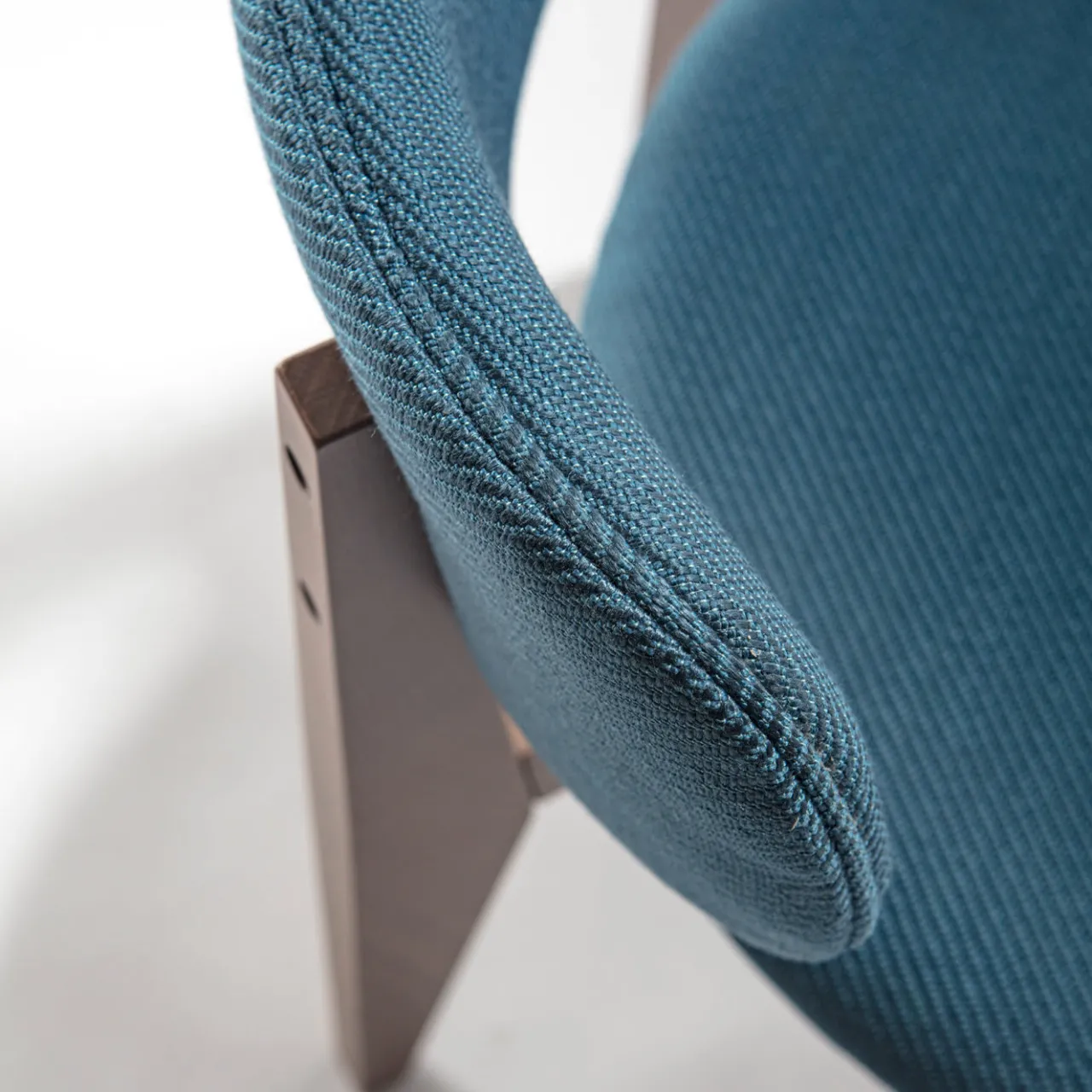 Livoni 1895 Bar Stools<Ksenia Light Blue Bar Stool by Massimo Iosa Ghini