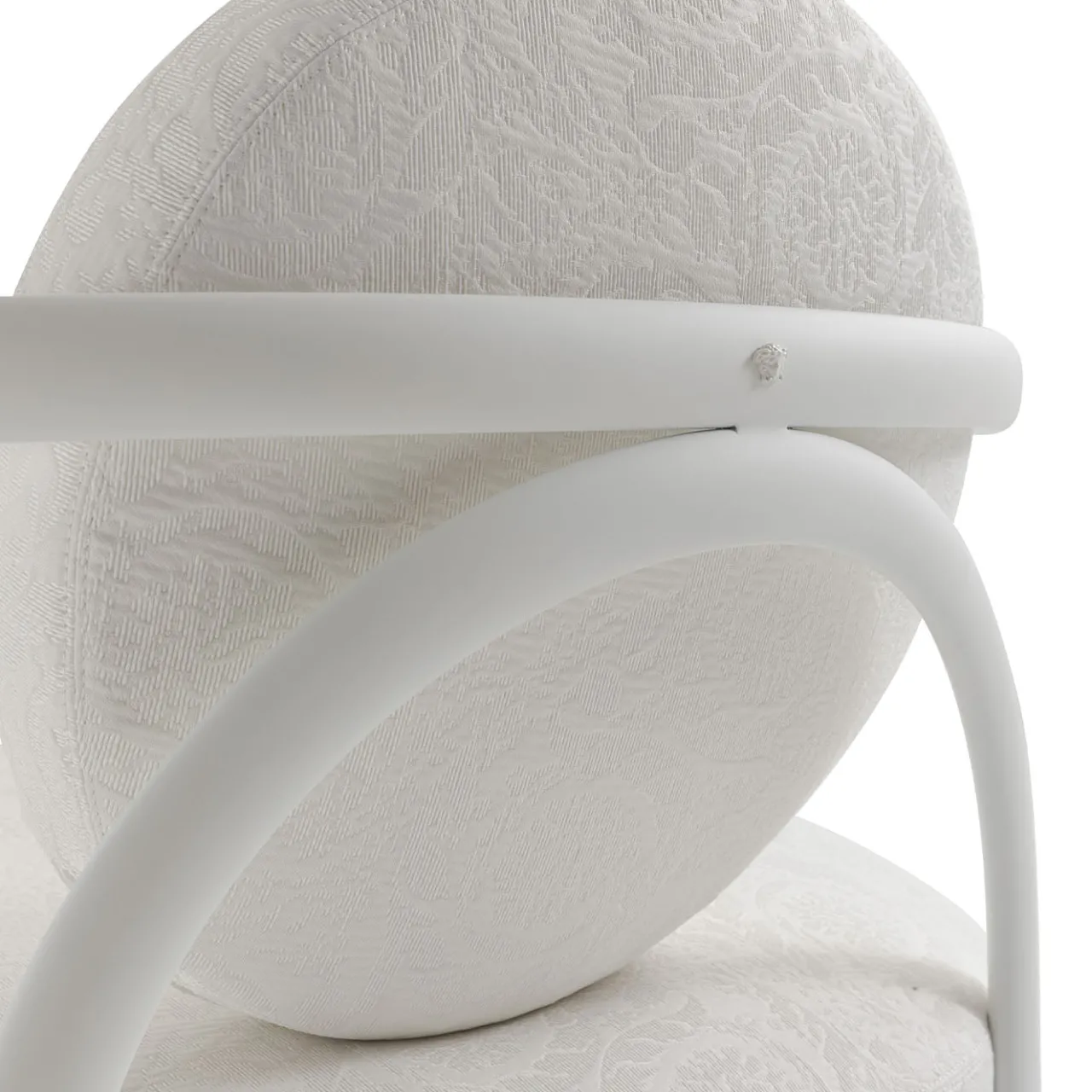 Versace Home Outdoor Coffee Tables<La Medusa Round White Soft Touch Metal Outdoor Armchair