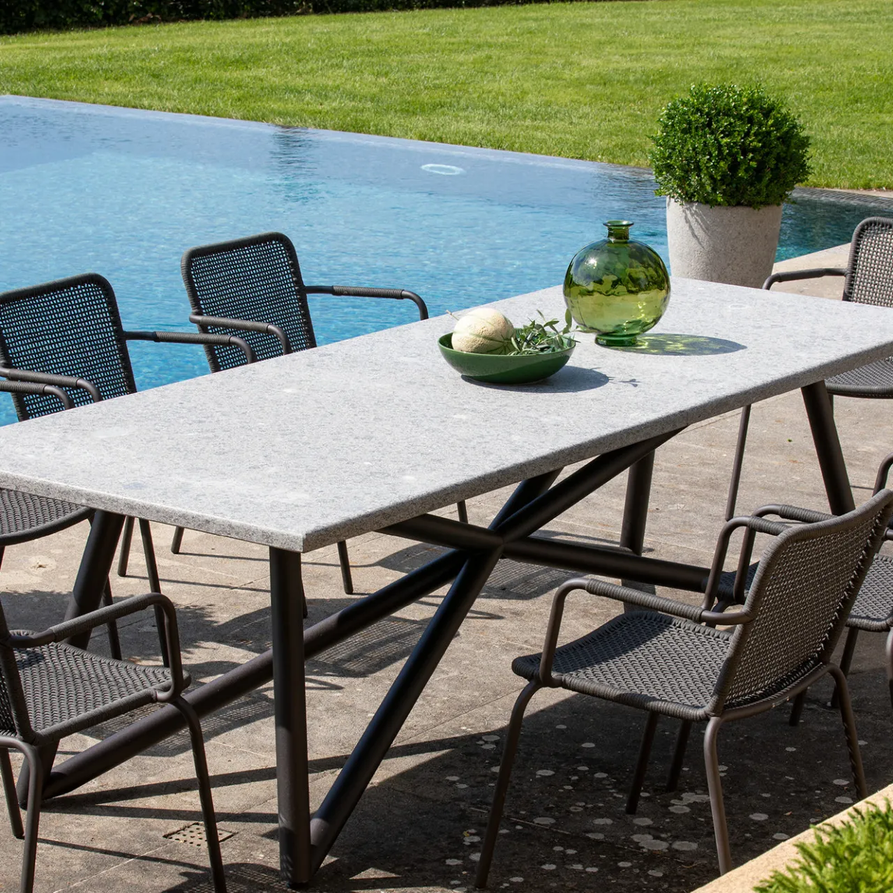 Veltha Outdoor Stone Design Outdoor Dining Tables<Larte 260 Rectangular gray peperino stone and brown steel Outdoor dining table