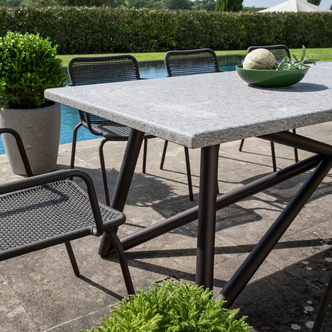 Veltha Outdoor Stone Design Outdoor Dining Tables<Larte 260 Rectangular gray peperino stone and brown steel Outdoor dining table