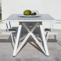 Veltha Outdoor Stone Design Outdoor Dining Tables<Larte 200 Rectangular white carrara Marble and steel Outdoor Dining Table