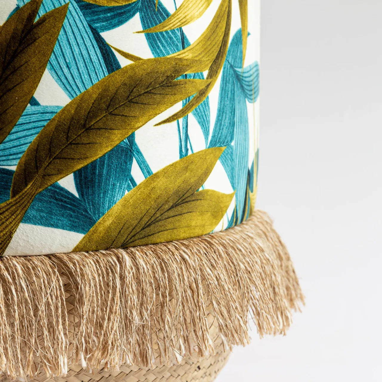 Grand Tour by Vito Nesta Ottomans & Poufs<Las Palmas Pouf with palm leaves and basket base