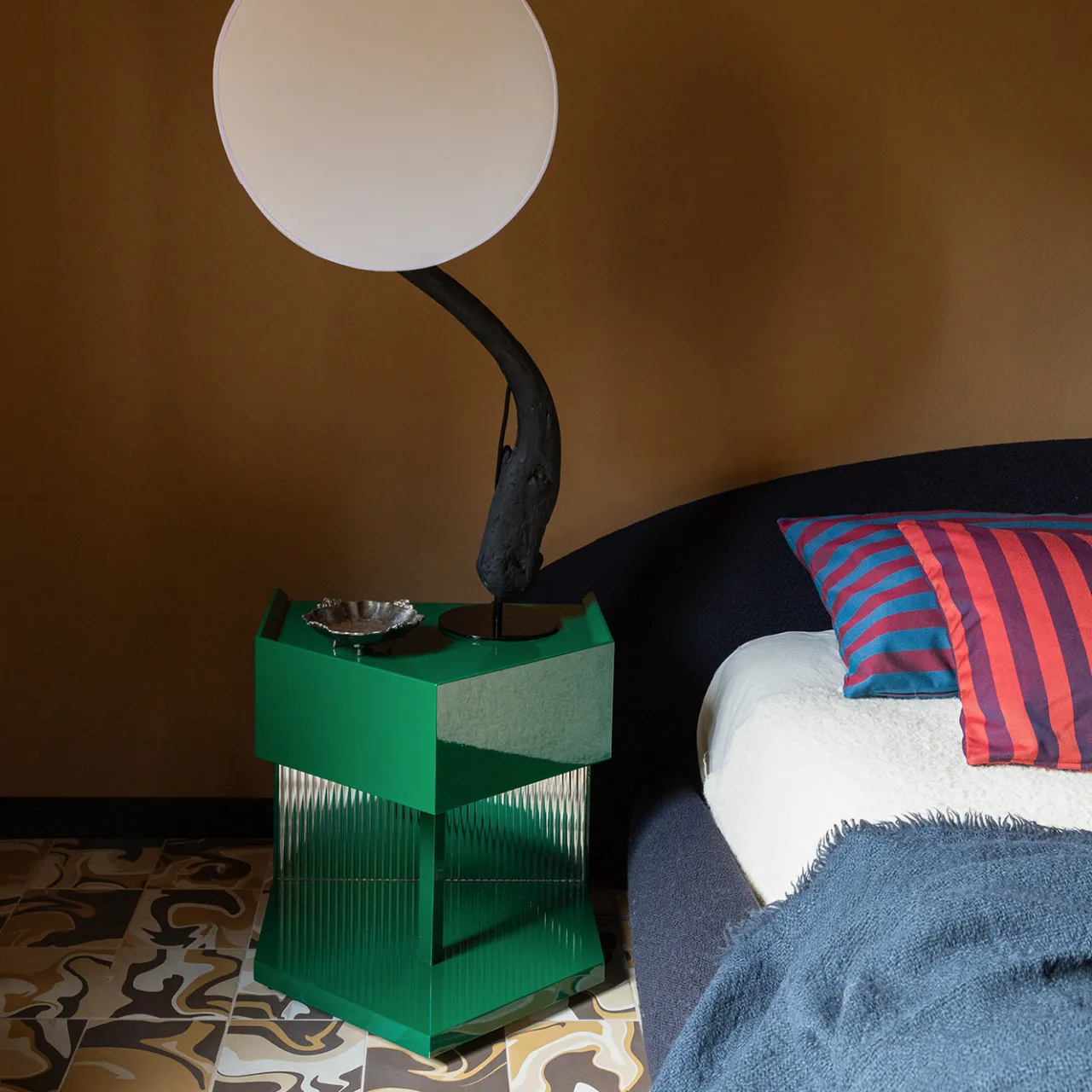 Softhouse Nightstands<Last Call Gloss Green Hexagonal Nightstand