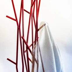 Rosanna Contadini Coat Stands<LATVA Red Steel Standing Coat Rack
