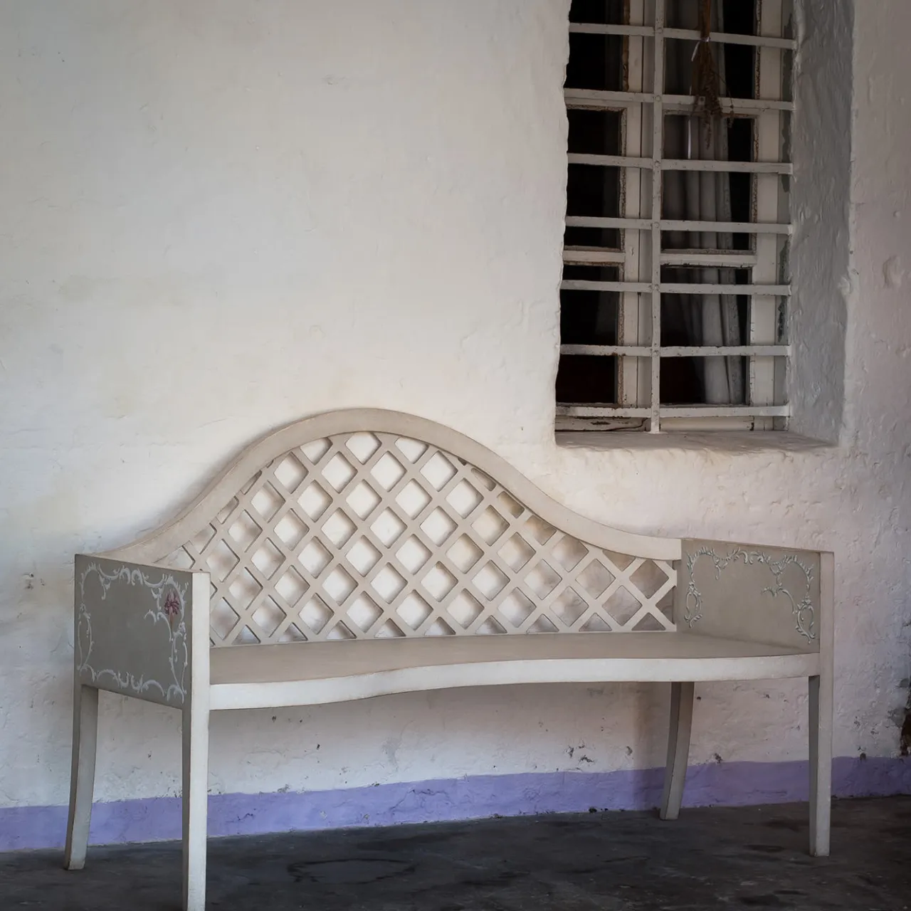 Porte Italia Outdoor Sofas & Benches<Lavaredo Settee Textural White and Tulips Decors Bench