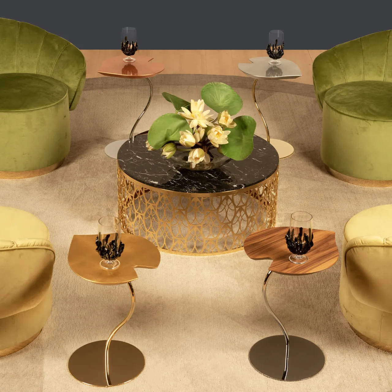 VGnewtrend Side Tables<Leaf Chromed Side Table