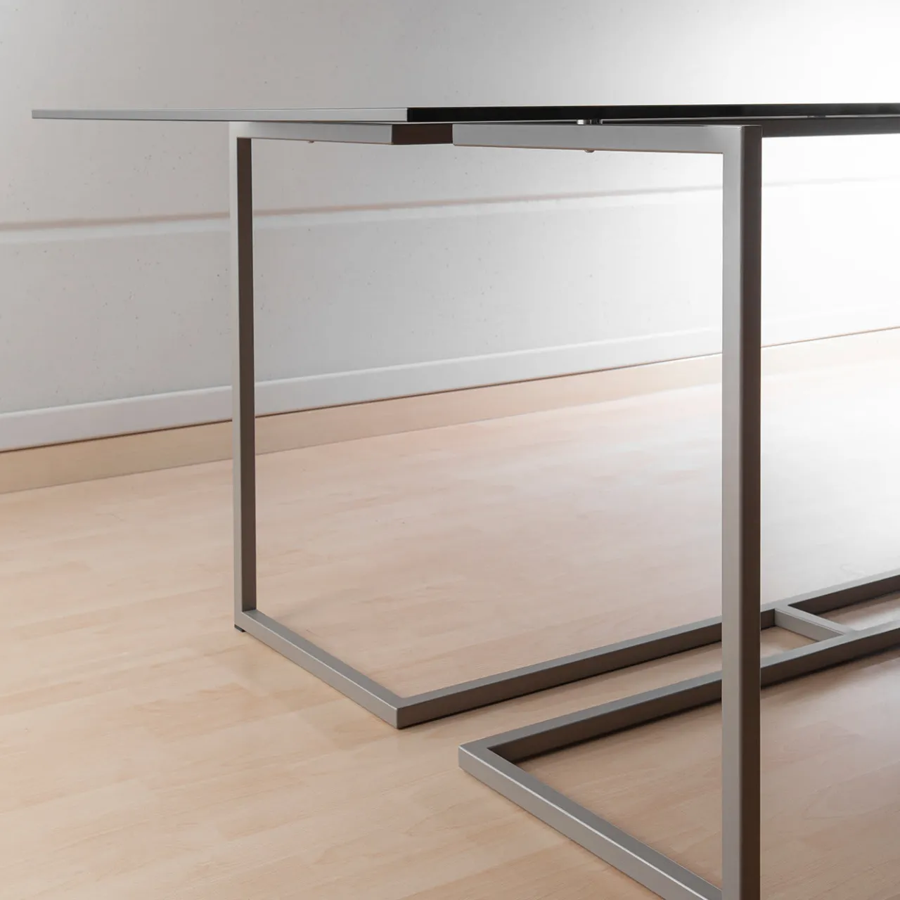 Splot Design Dining Tables<Lete Dining Table