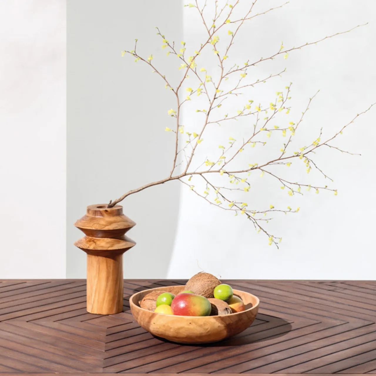 Il Giardino di Legno Outdoor Dining Tables<Lignes medium wood Outdoor Dining Table