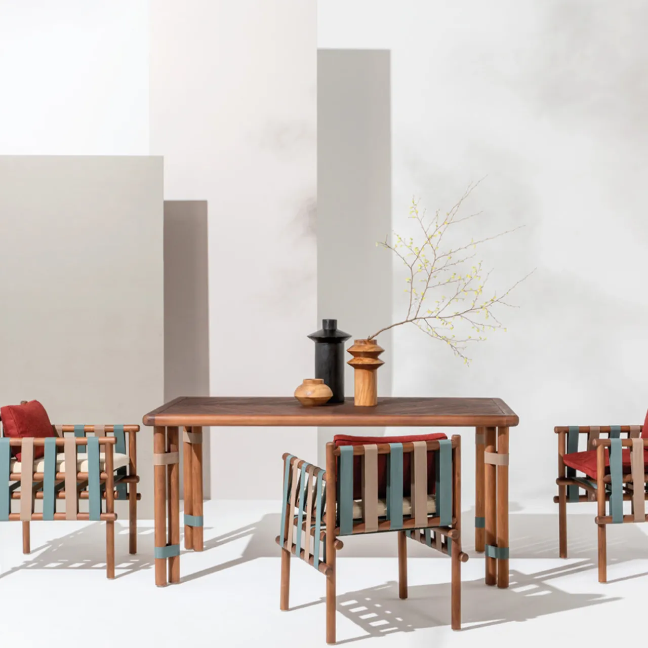 Il Giardino di Legno Outdoor Dining Tables<Lignes medium wood Outdoor Dining Table