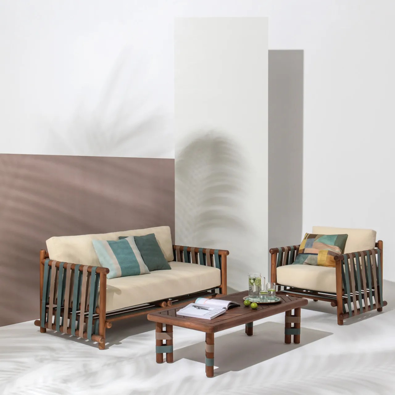 Il Giardino di Legno Outdoor Coffee Tables<Lignes Rectangular wood Outdoor coffee table