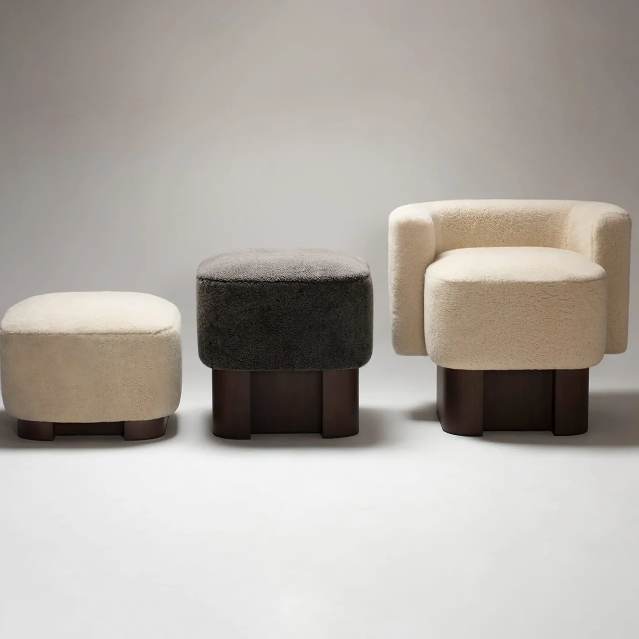 Giobagnara Ottomans & Poufs<Lloyd Black Wood High Pouf