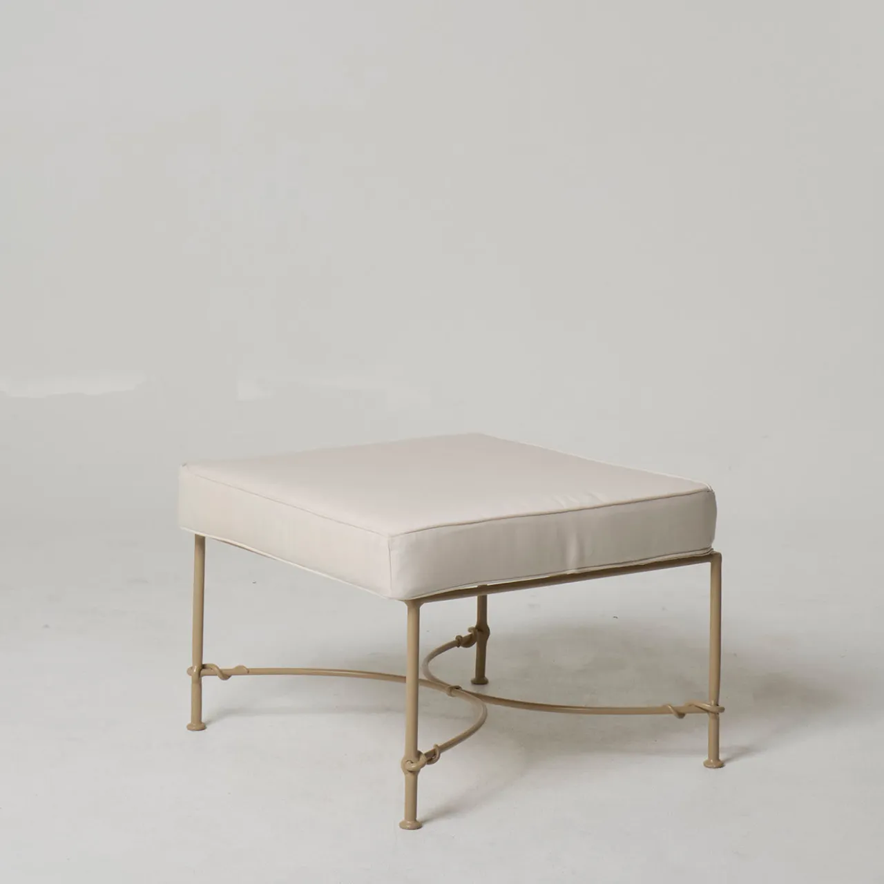 DMG Fiesole Other Outdoor Furniture<Lotus Iron Outdoor Pouf