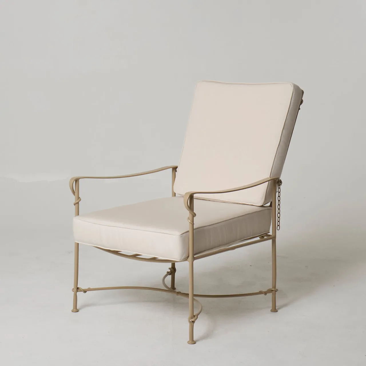 DMG Fiesole Outdoor Armchairs<Lotus Iron Outdoor Reclining Armchair