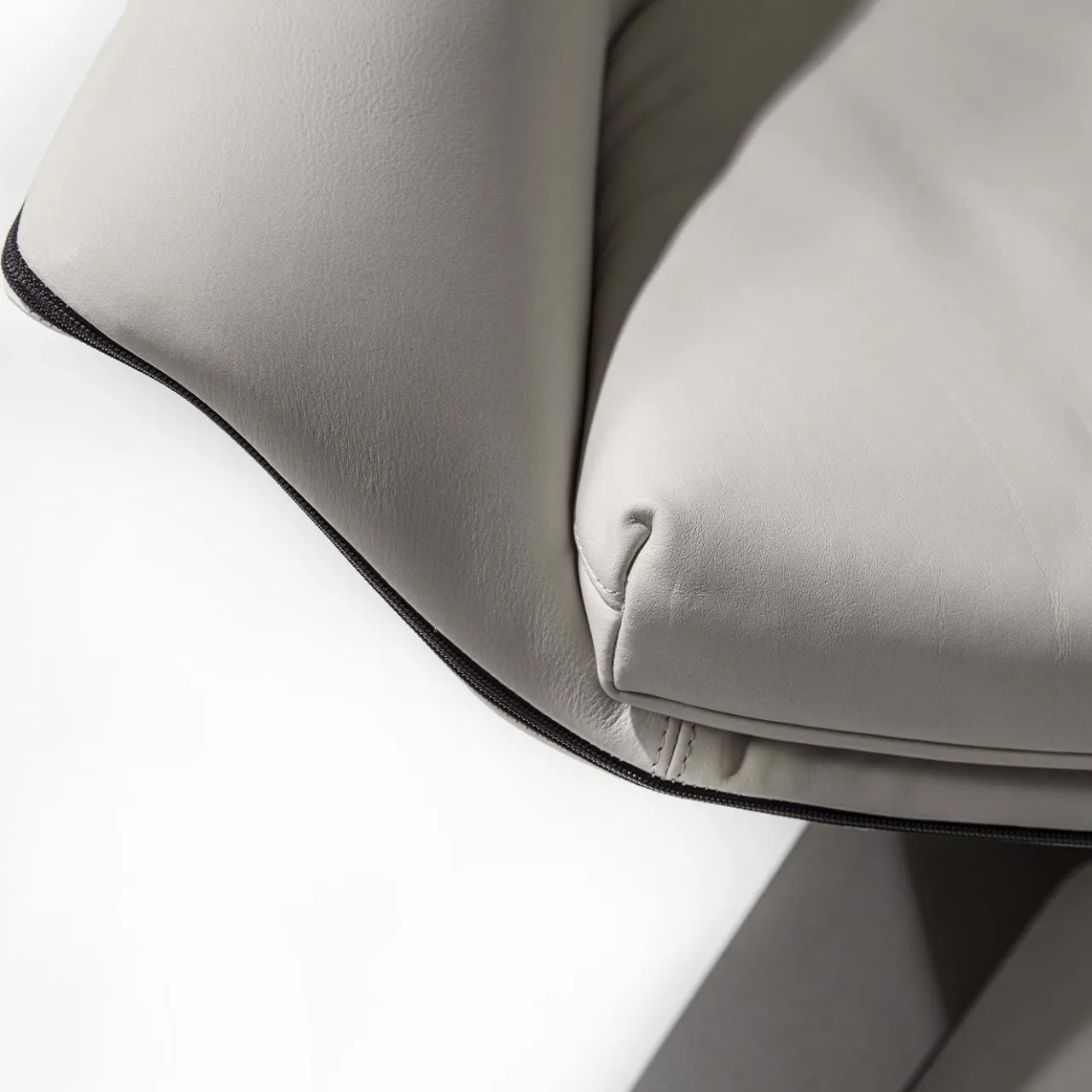 Enrico Pellizzoni Office Chairs<Lullaby White Swivel Office Chair