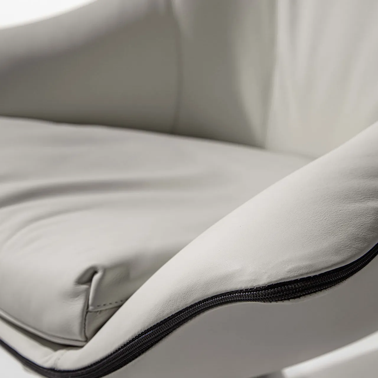 Enrico Pellizzoni Office Chairs<Lullaby White Swivel Office Chair