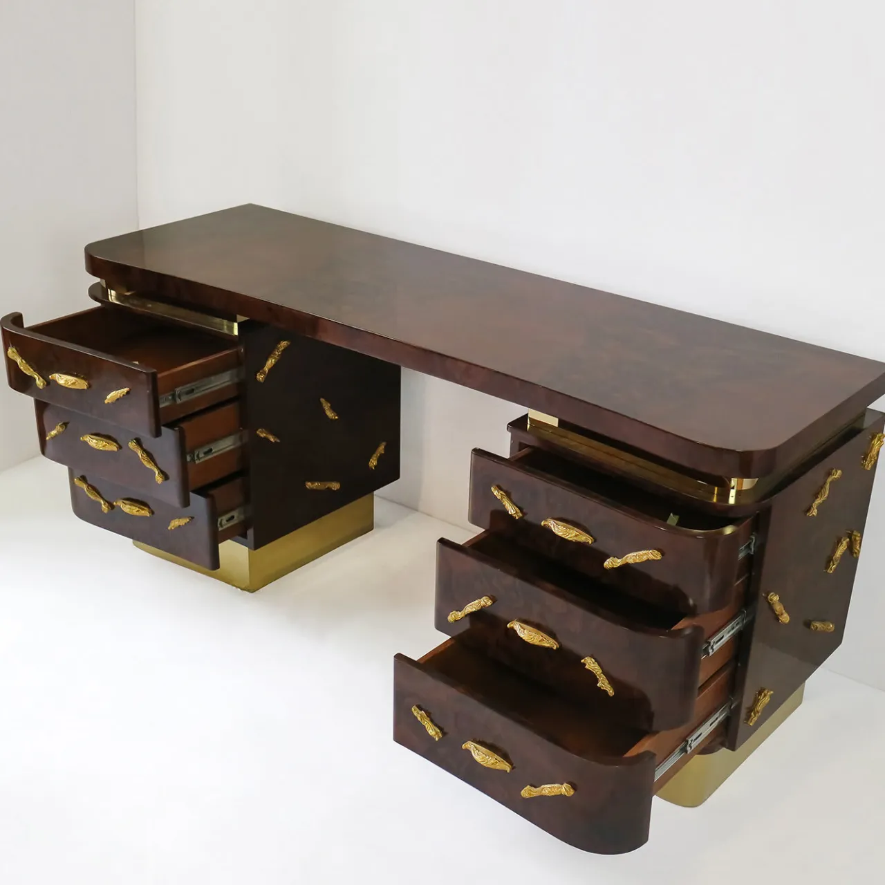 Luca Polato Desk & Writing Tables<Mahogany Briar Root Writing Desk