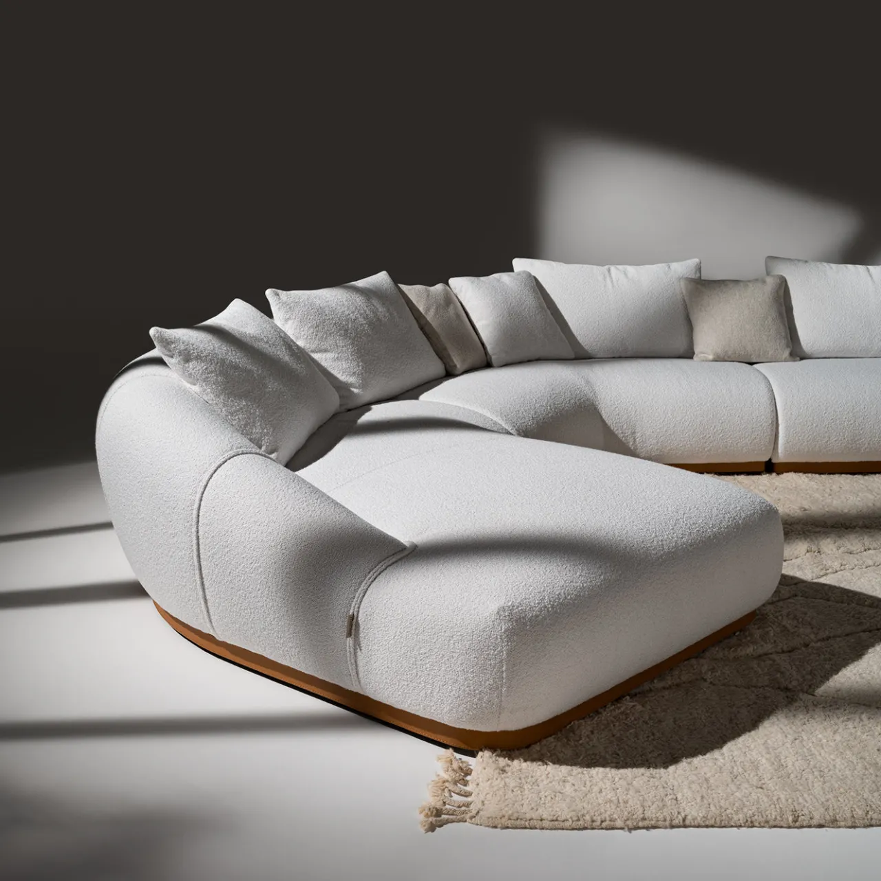 Ferri 1956 Sofas<Manila Modular Curved White Sofa by Palomba + Serafini #1