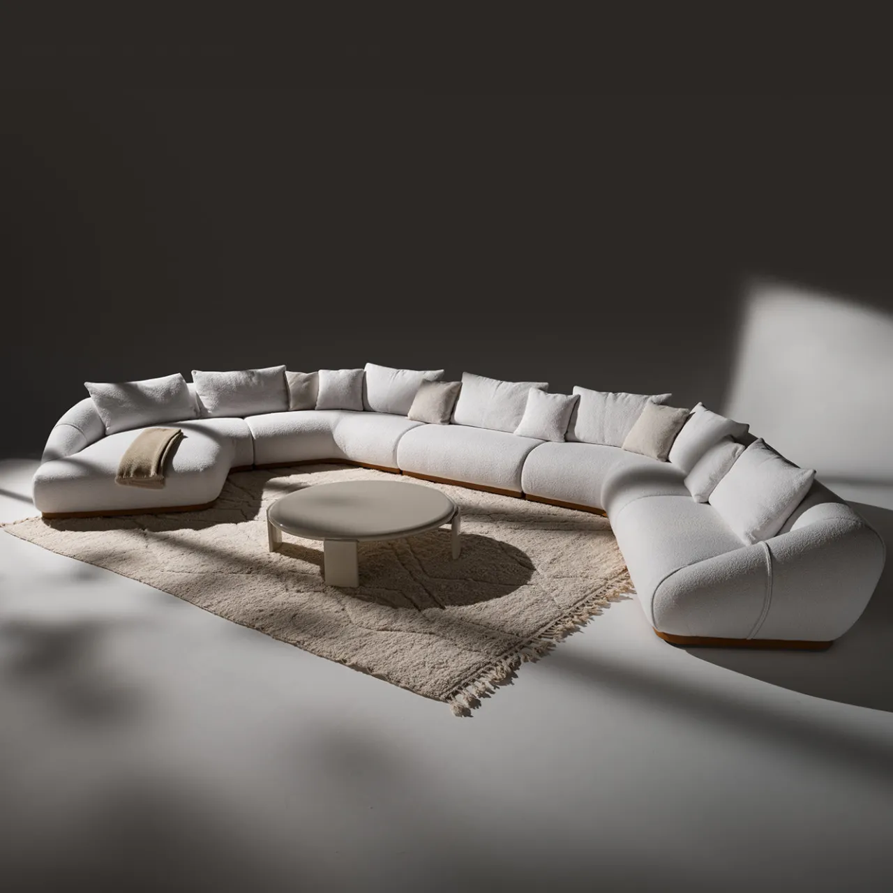 Ferri 1956 Sofas<Manila Modular Curved White Sofa by Palomba + Serafini #2