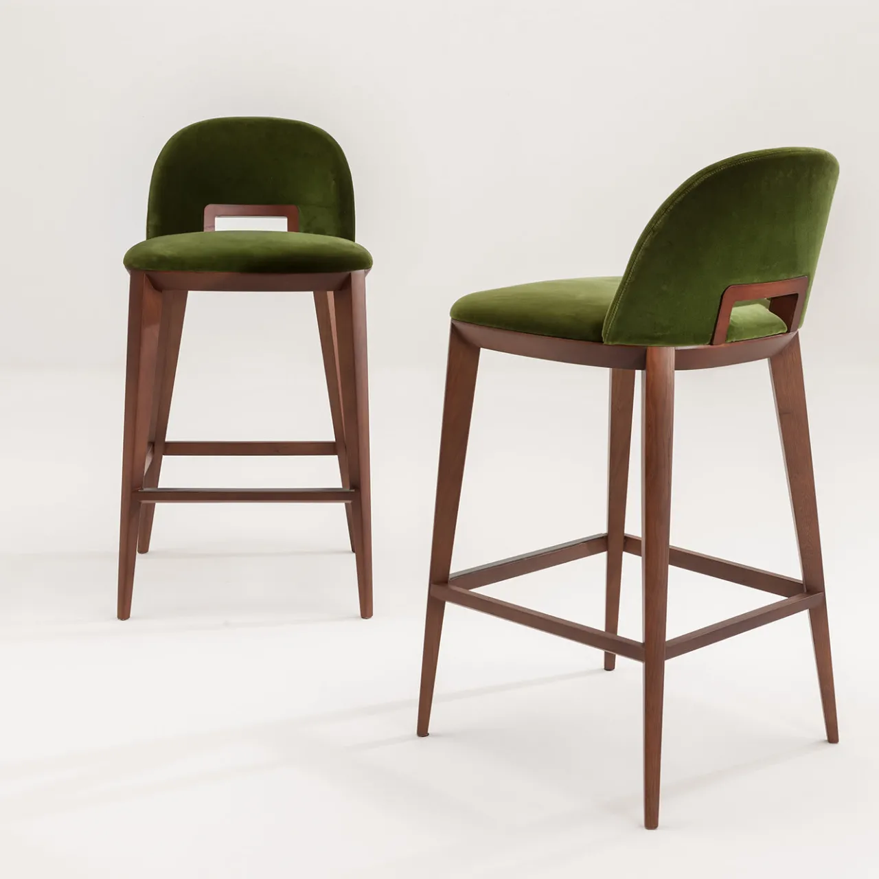 Laura Meroni Bar Stools<Margaret Green Stool by Cesare Arosio