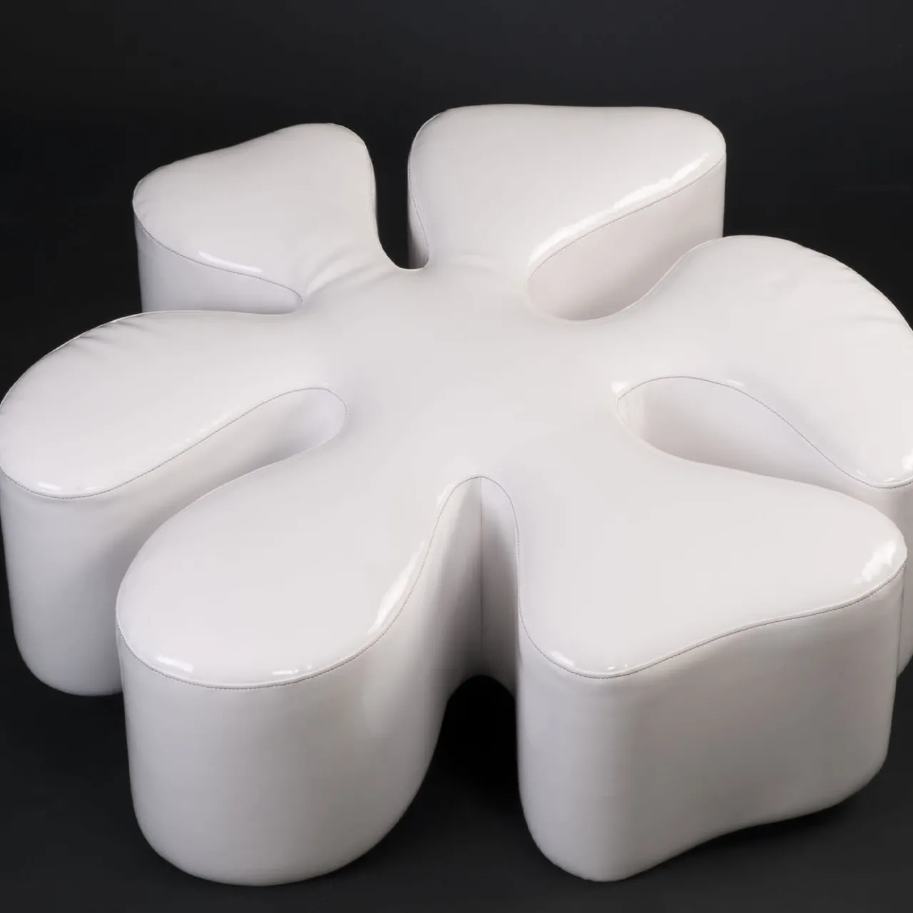 VGnewtrend Ottomans & Poufs<Margaret White Pouf