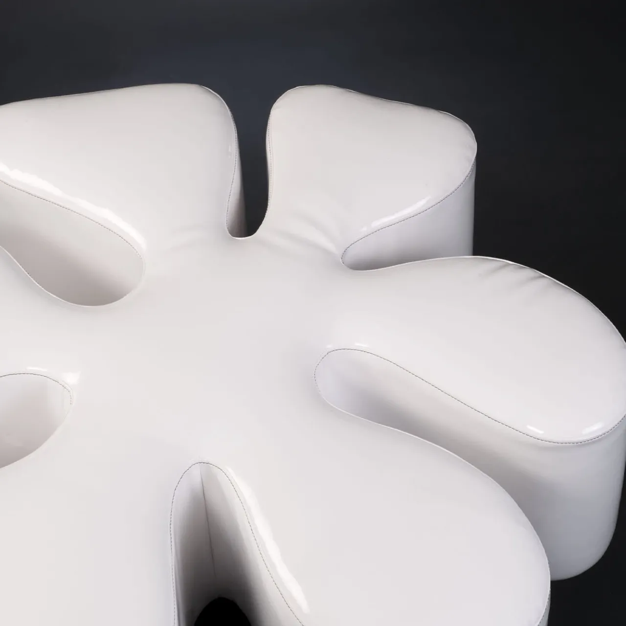 VGnewtrend Ottomans & Poufs<Margaret White Pouf