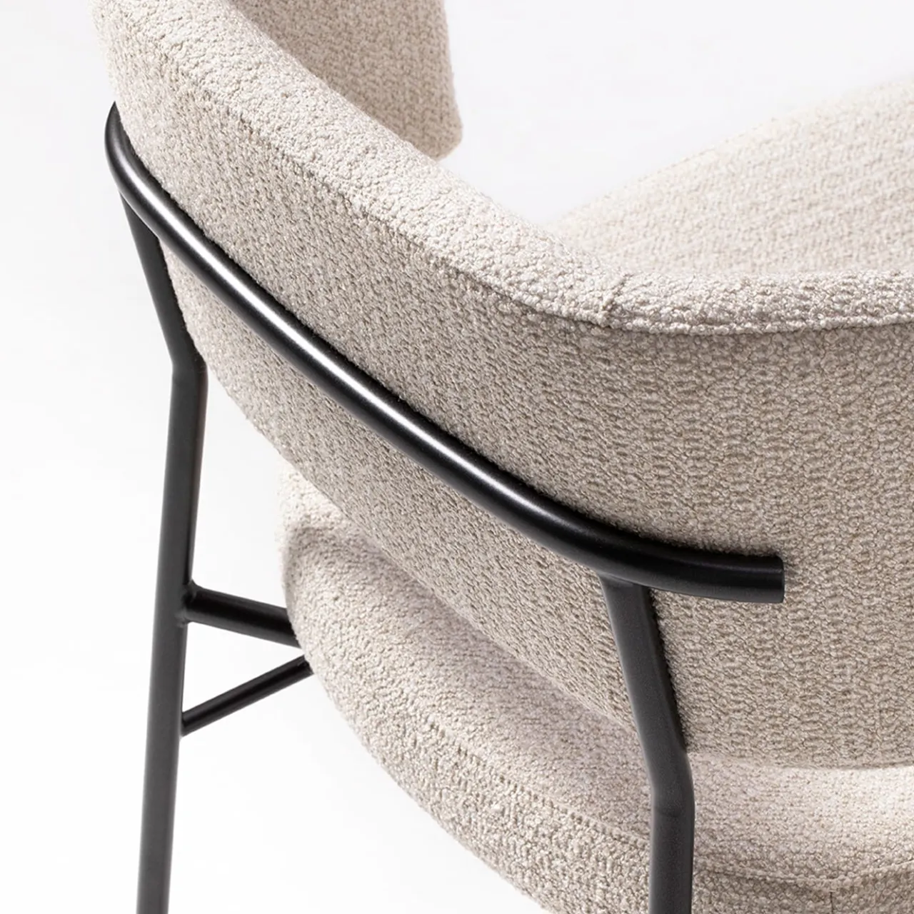 TrabA' Lounge Chairs<Marlen White Fabric & Black Metal Lounge Chair by EP Studio