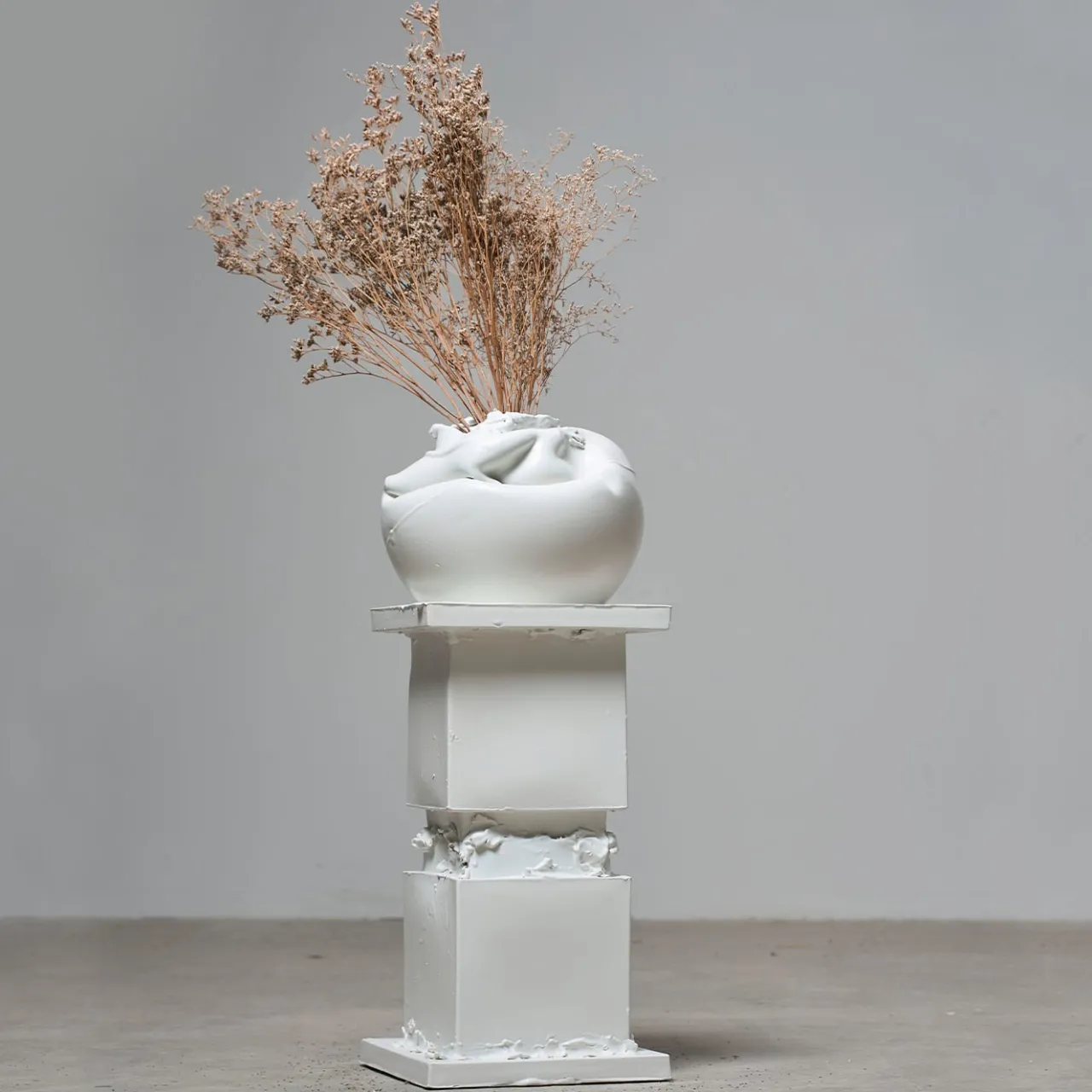 Jenna Basso Pietrobon Side Tables<Marostica+Marostica+Cassola white sand ceramic side table
