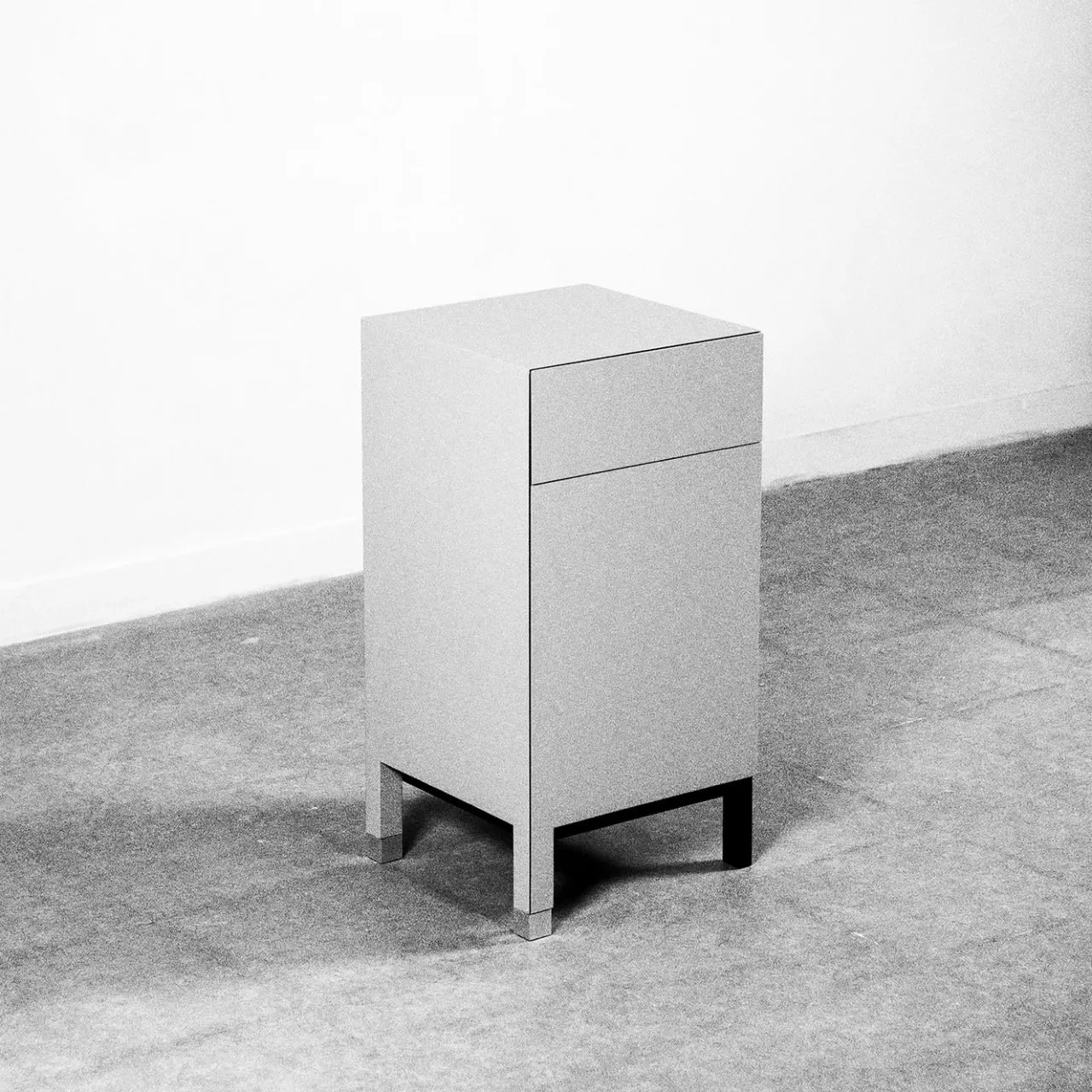Paolo Pallucco Nightstands<Matte Gray And Black Lacquered Wood Nightstand