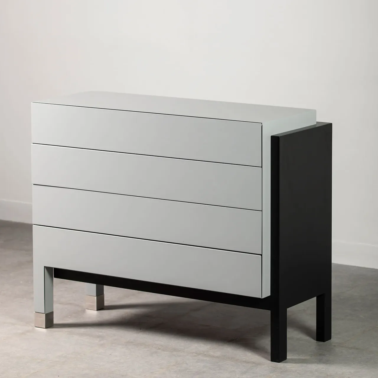 Paolo Pallucco Dressers<Matte Gray Lacquered Wood Dresser