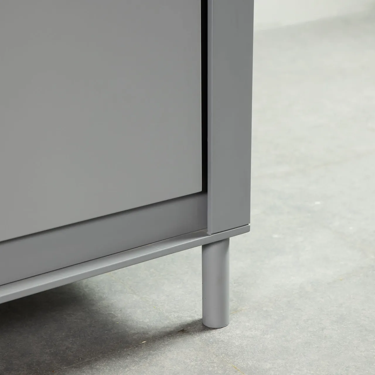 Paolo Pallucco Cabinets<Matte Gray Lacquered Wood Cabinet #B