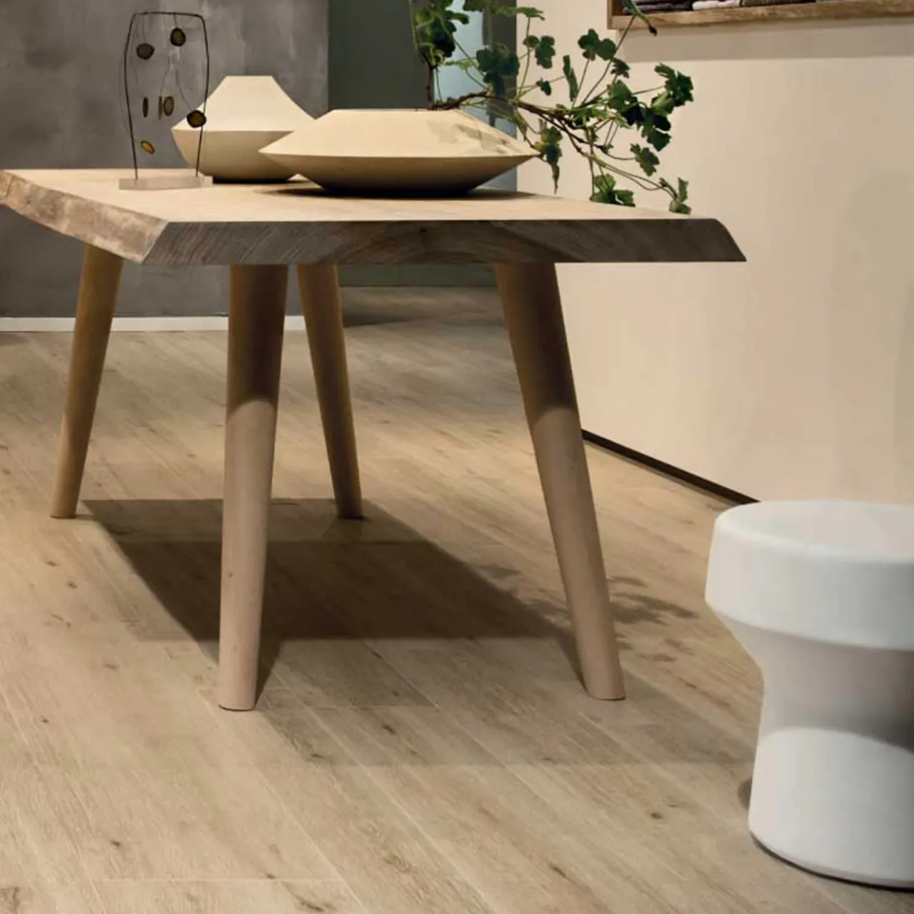 Pimar Limestone Stools<Mel Stool by Giulio lacchetti