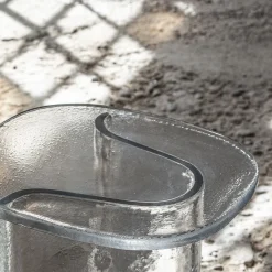 WonderGlass Side Tables<Melt Low Glass Side Table by nendo