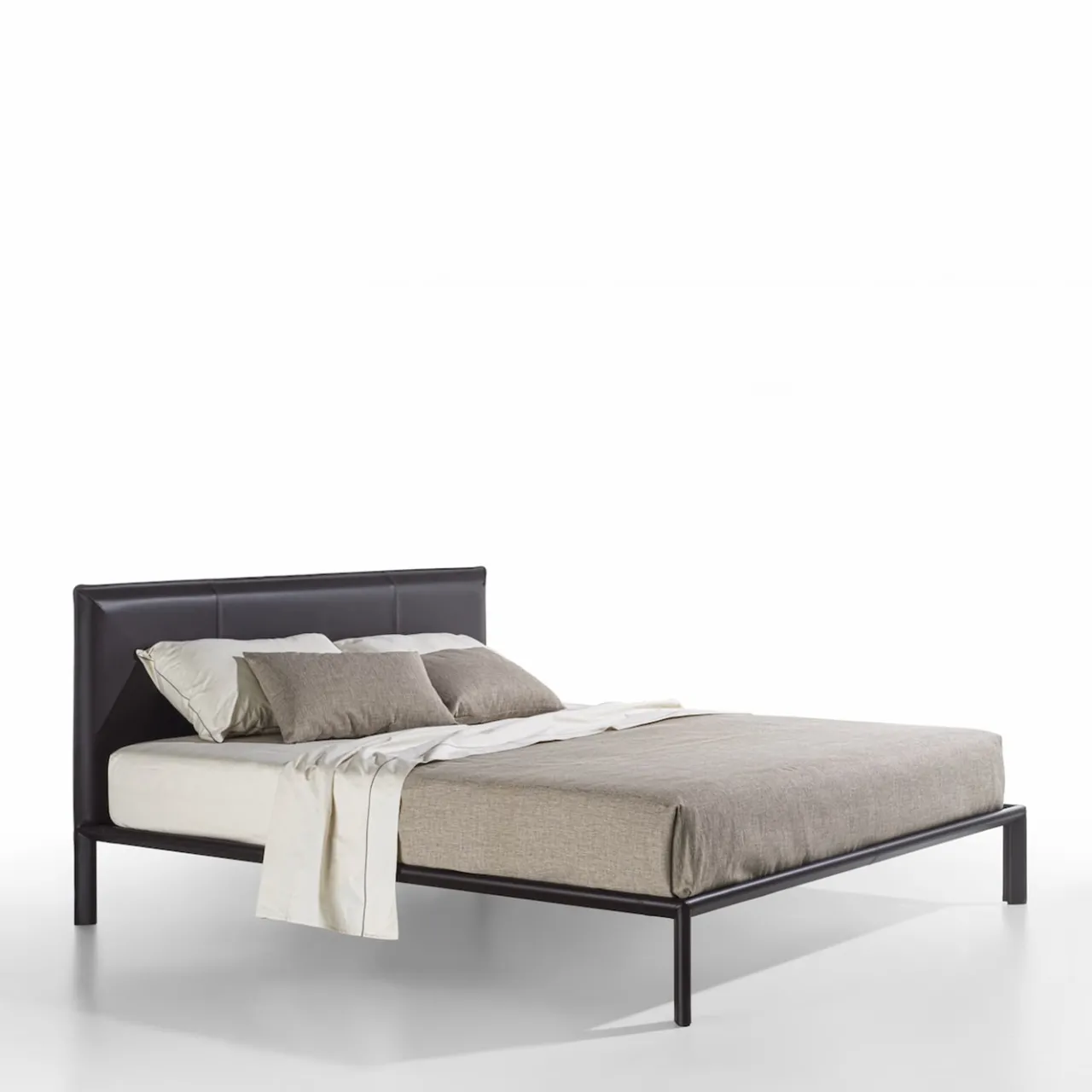 Enrico Pellizzoni Beds<Milano Brown Leather Bed