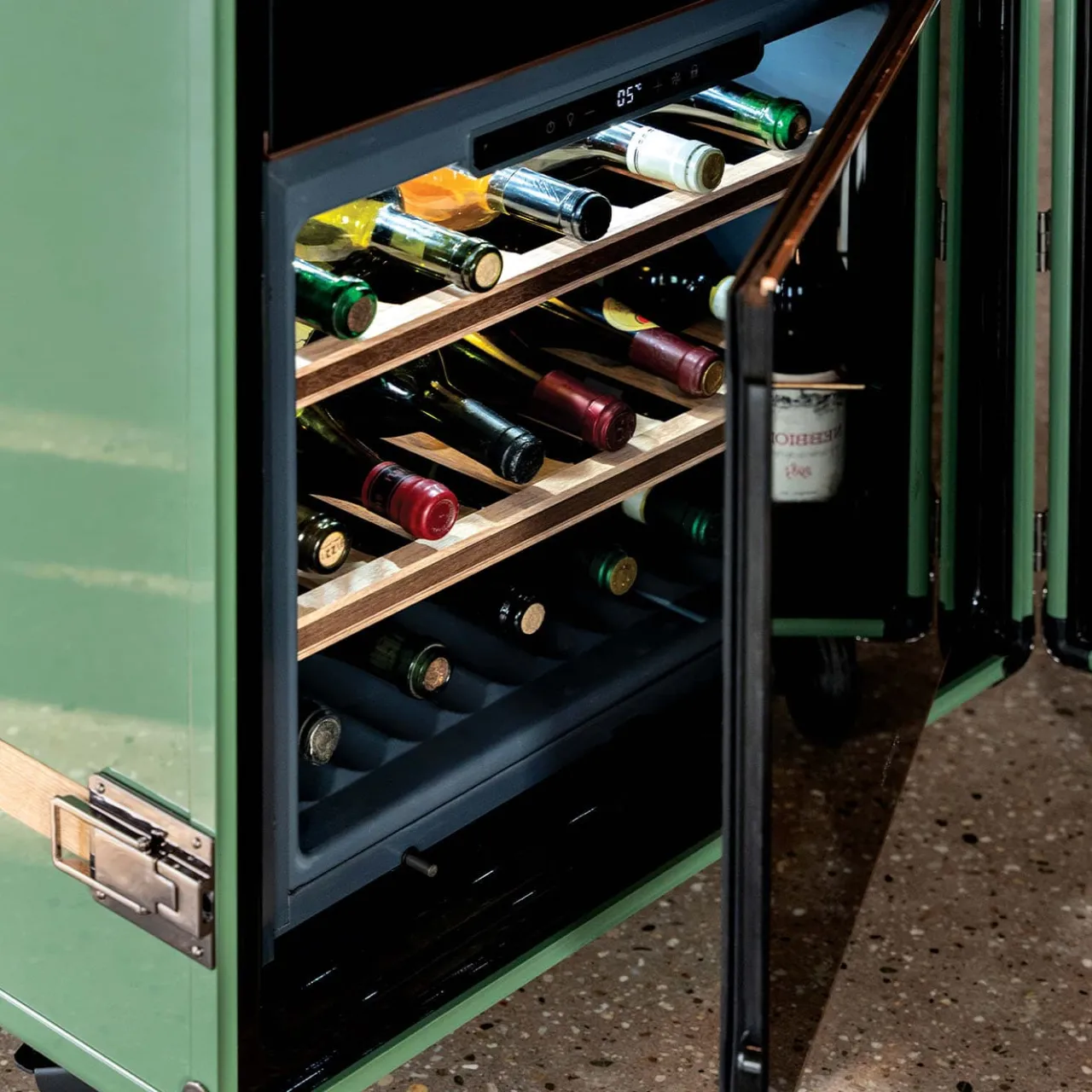 laErre Trunks Bar Cabinets<Modern Wine Cellar Trunk