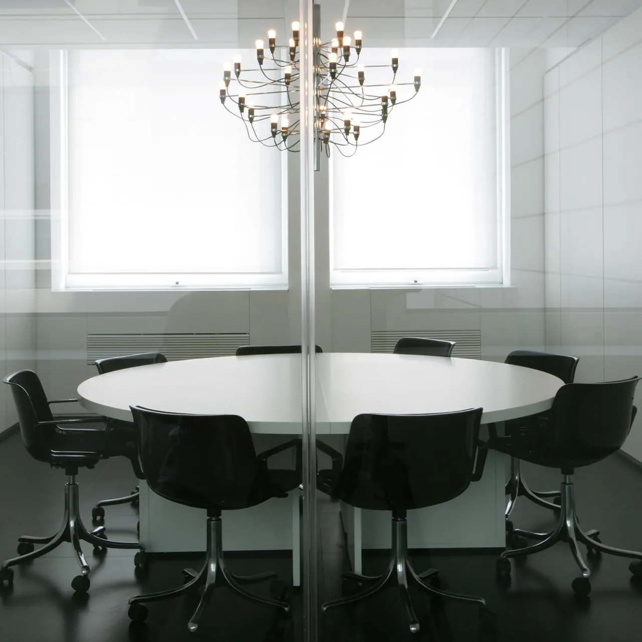 Tecno Spa Office Chairs<Modus Black Caster Chair with Armrests by Centro Progetti Tecno