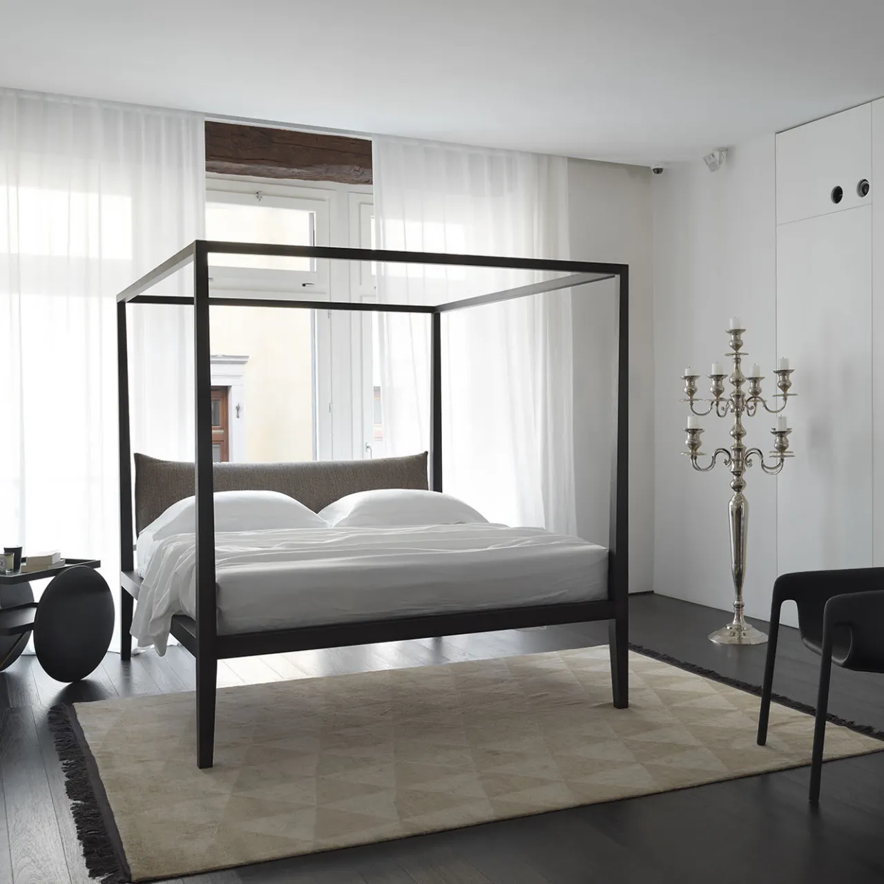 Horm Beds<Moheli Canopy Bed by StH
