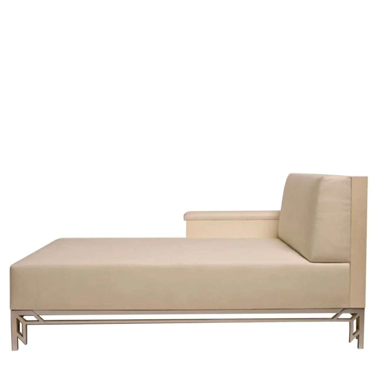 Extroverso Chaises<Momiji Chaise Longue by Sakura Adachi