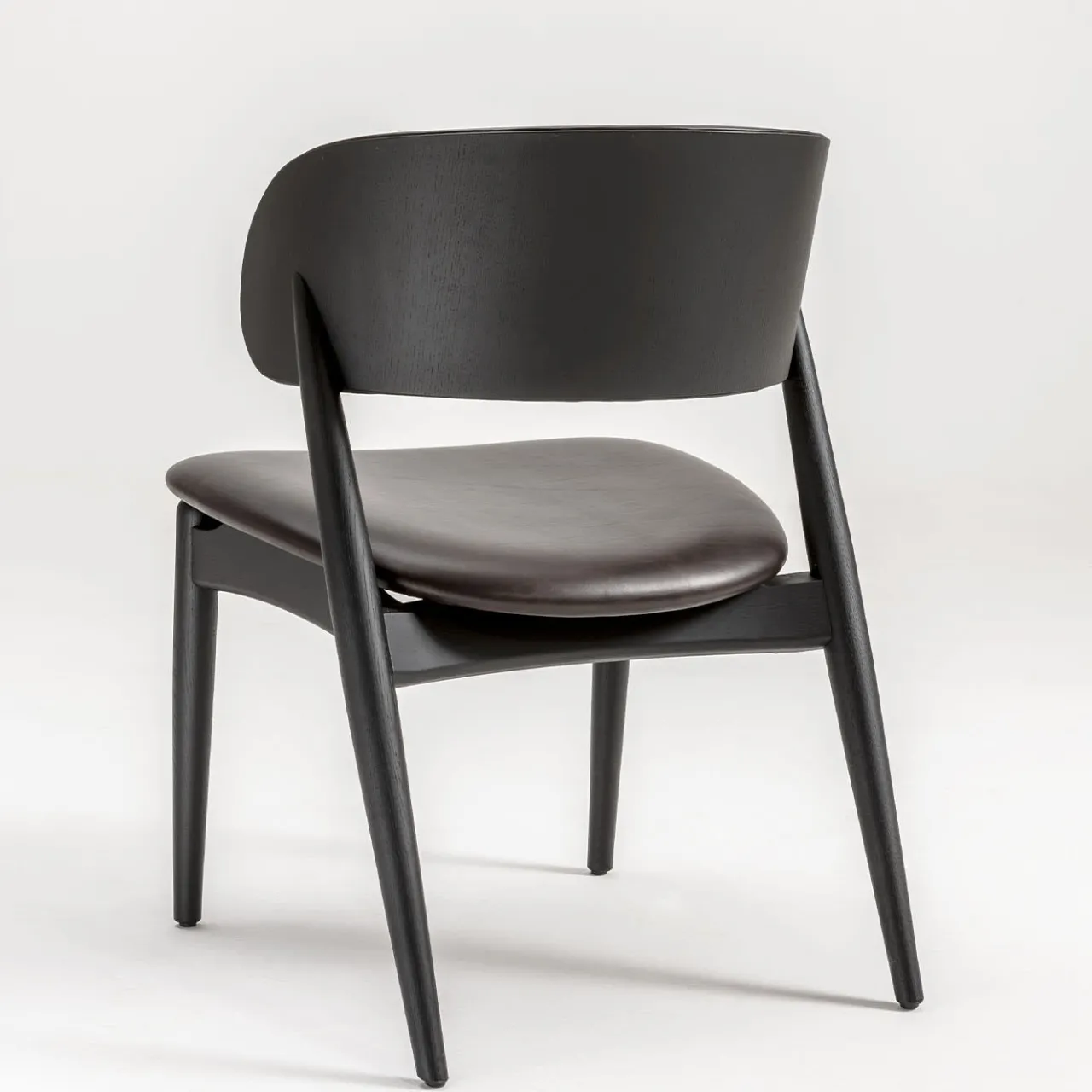 Laura Meroni Chairs<Montana Leather Chair