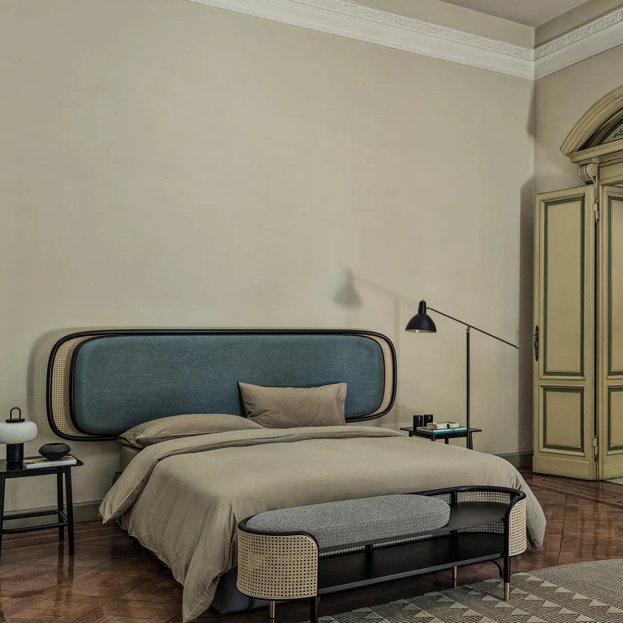 Gebrüder Thonet Vienna GmbH (GTV) – Wiener GTV Design Benches<Mos with Partial Cushion Bench by GamFratesi