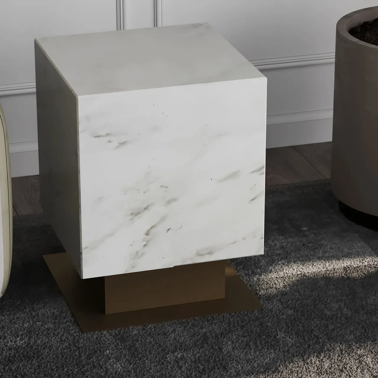L'Eccesso Side Tables<Nahul Calacatta White Marble With Metal Base Side Table