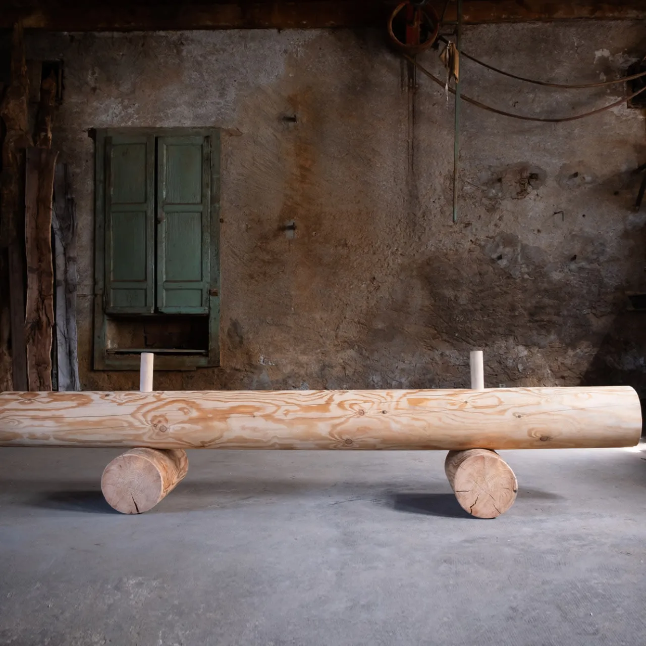 Riccardo Monte Benches<Natural Larch Bench