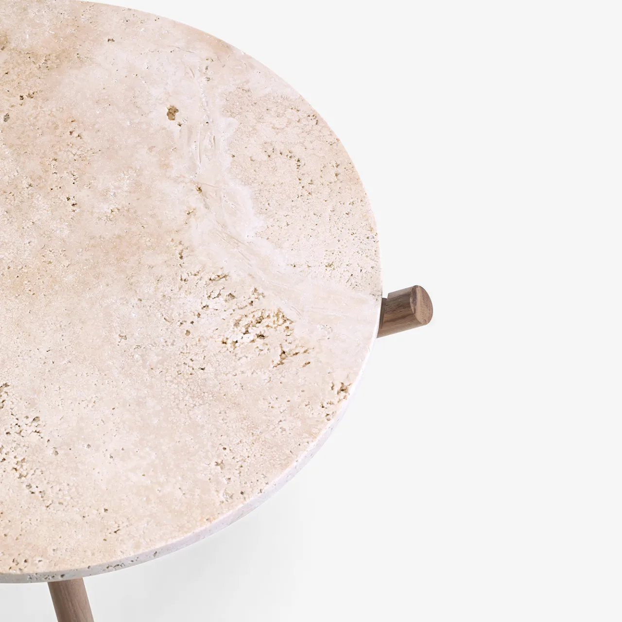 Veltha Outdoor Stone Design Side Tables<Naturam Beige Travertine Stone With Canaletto Walnut Legs Side Table