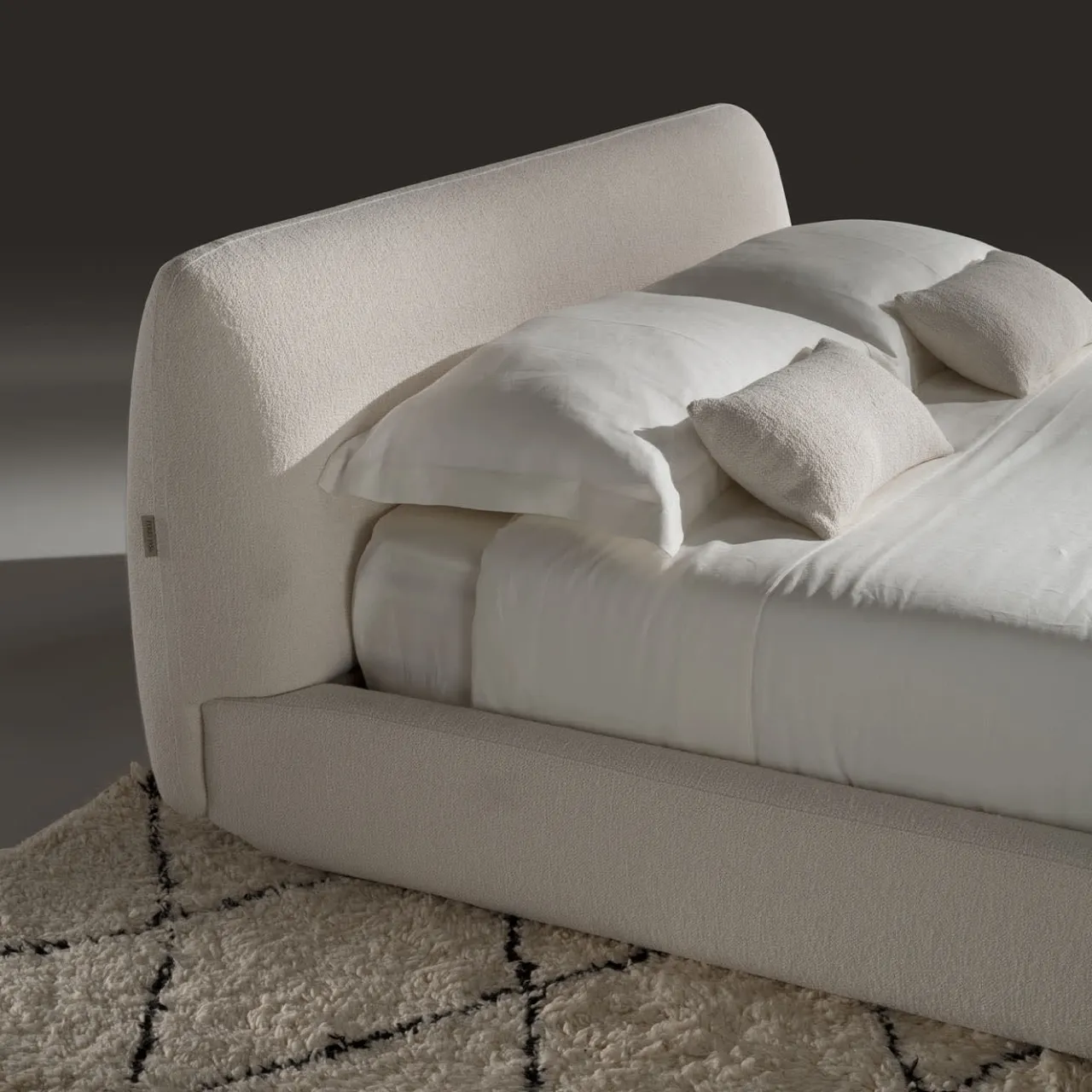 Ferri 1956 Beds<Naxos White Fabric Bed