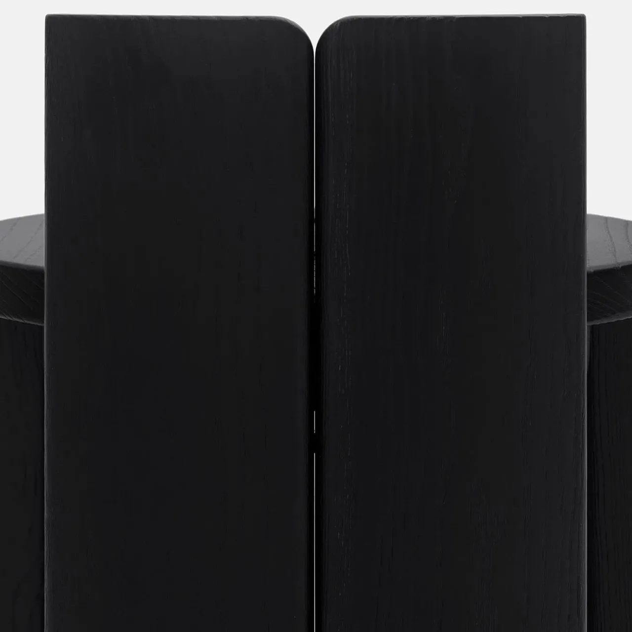 SEM Milano Chairs<Nenet Black Chair