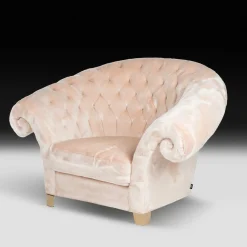 VGnewtrend Armchairs<New Versailles Faux-Fur Armchair