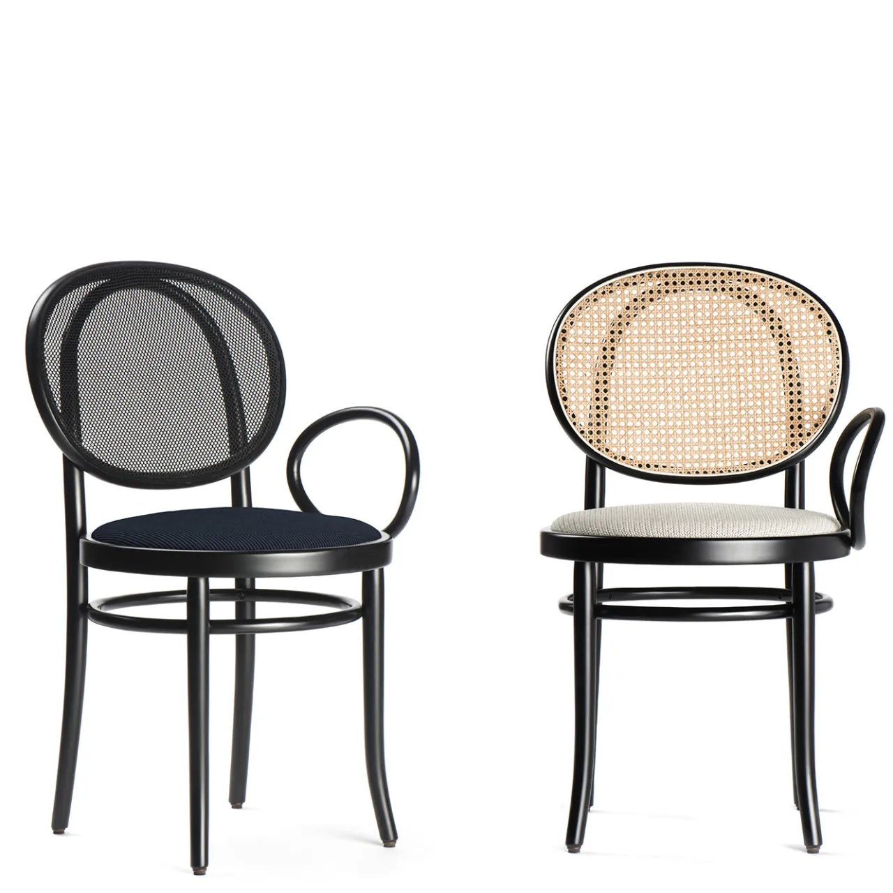 Gebrüder Thonet Vienna GmbH (GTV) – Wiener GTV Design Chairs<No. 0 Black and White Chair by Front