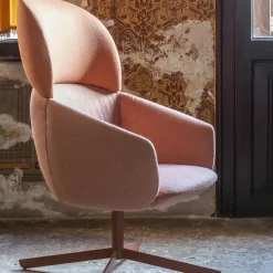 TRUE Lounge Chairs<Not Pink Highback Lounge Armchair