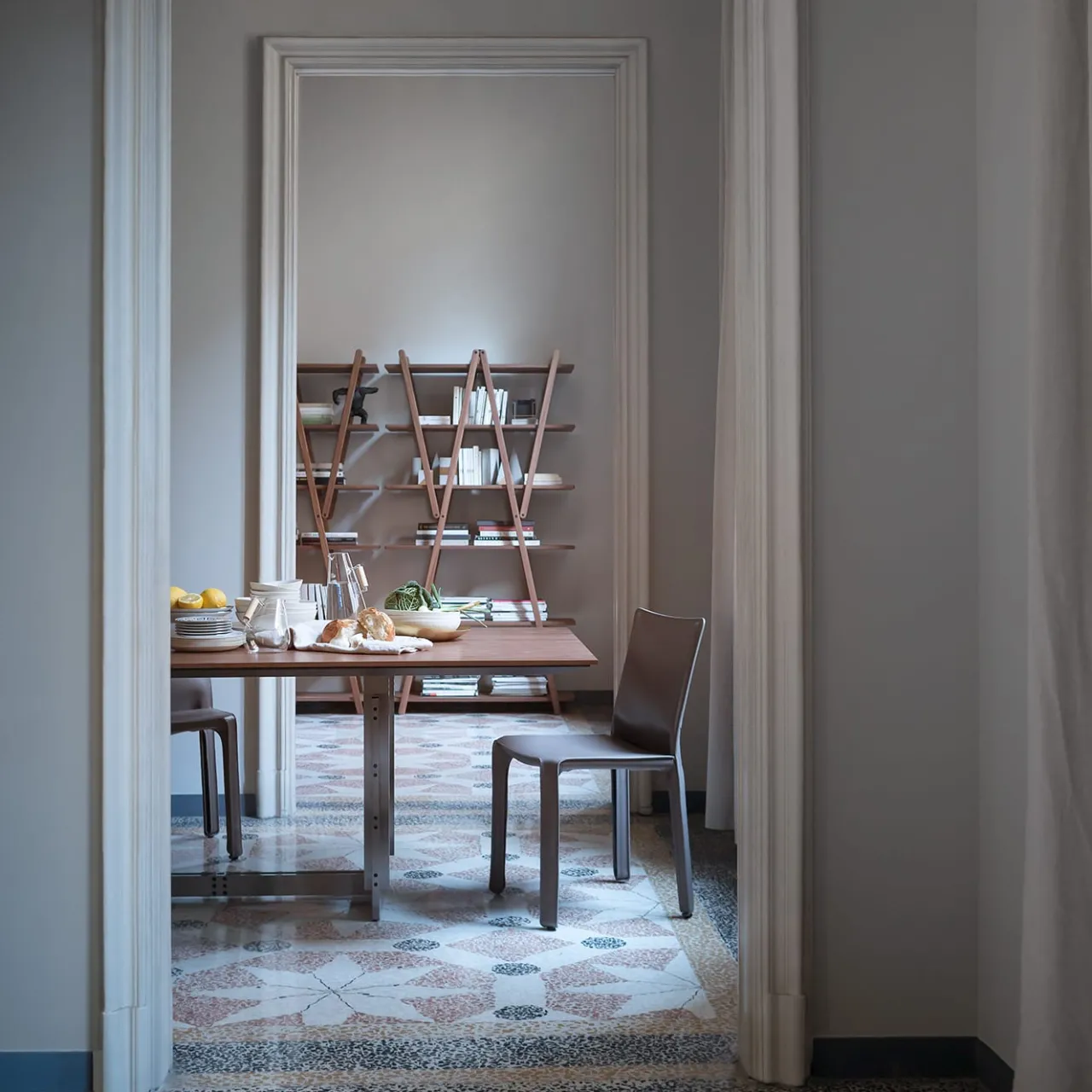 Cassina Bookcases<Nuvola Rossa Bookcase by Vico Magistretti #1