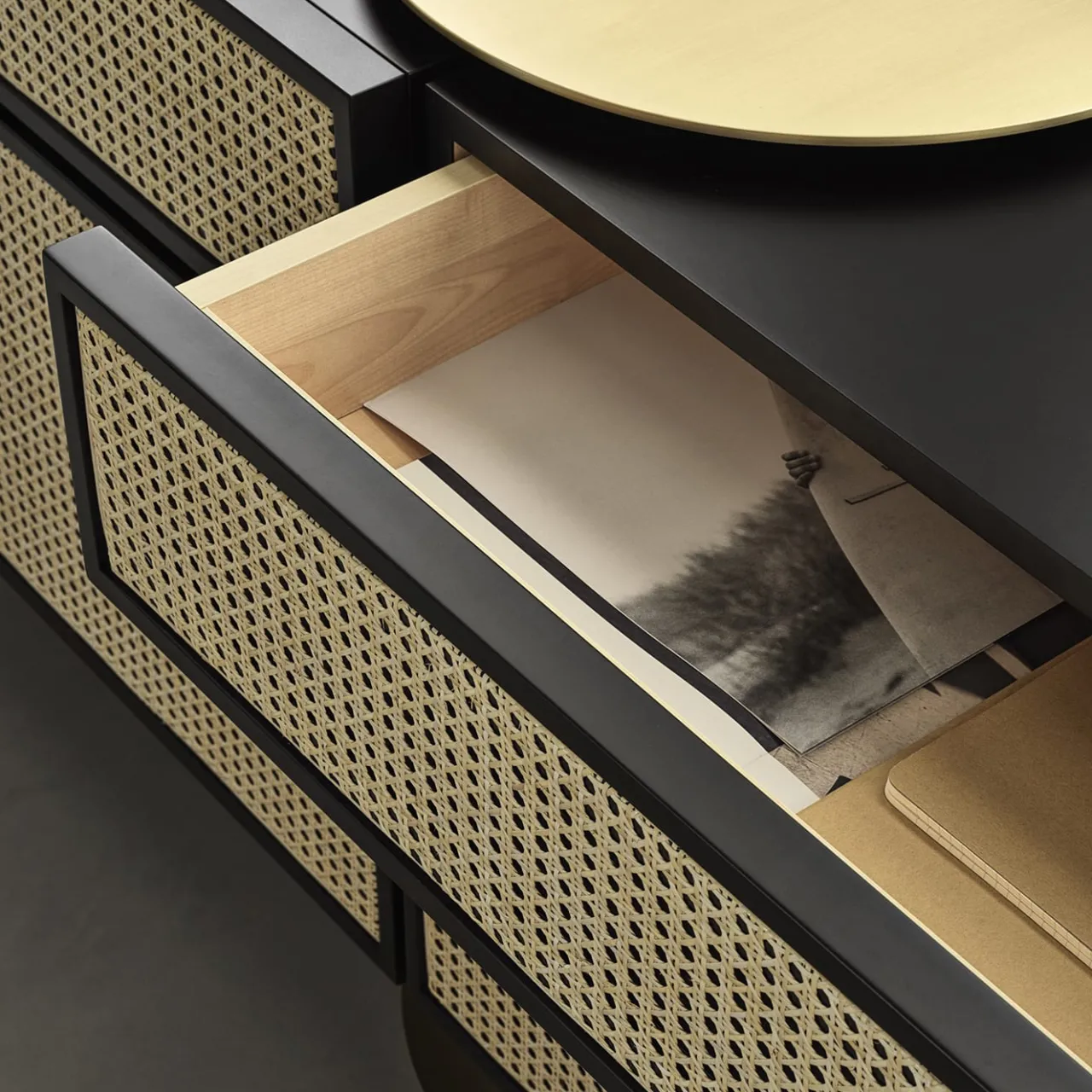 Gebrüder Thonet Vienna GmbH (GTV) – Wiener GTV Design Sideboards Buffets<NYNY Sideboard