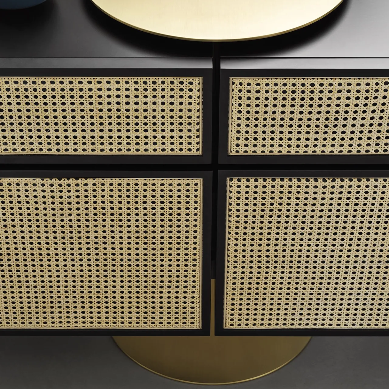 Gebrüder Thonet Vienna GmbH (GTV) – Wiener GTV Design Sideboards Buffets<NYNY Sideboard